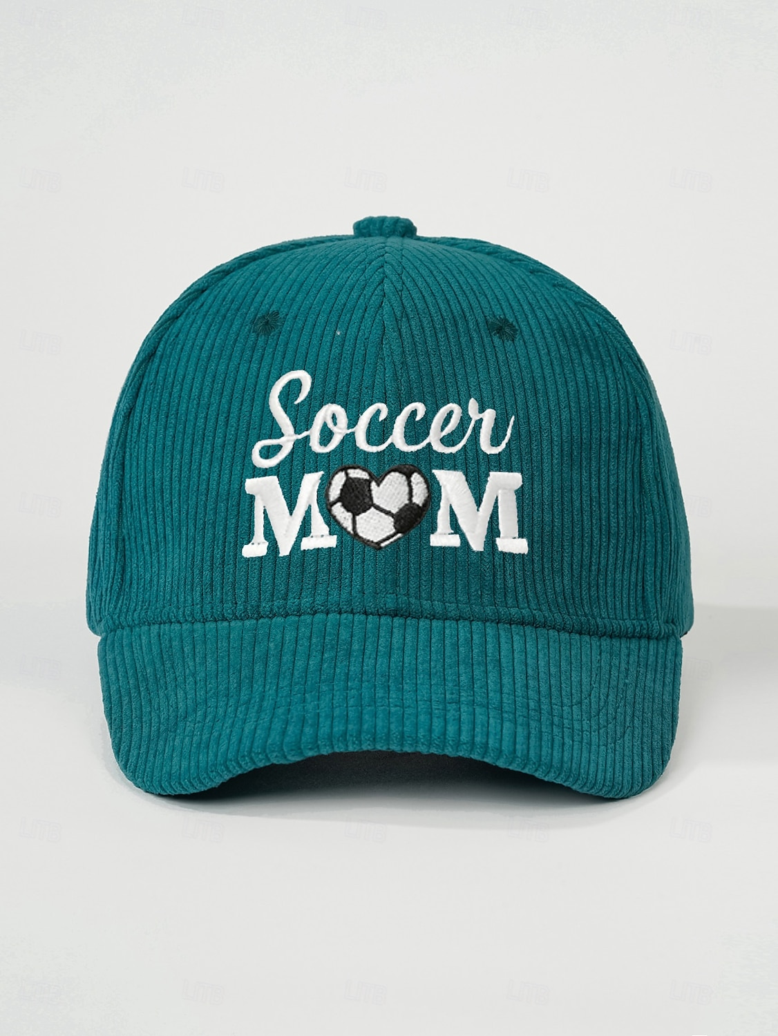 Gorra de béisbol bordada para mamá futbolera: gorra vintage ajustable de pana con forma de corazón para papá con abertura para cola de caballo para partidos de fútbol de verano, gorra deportiva informal para exteriores. 2026 - $19.99 –P10