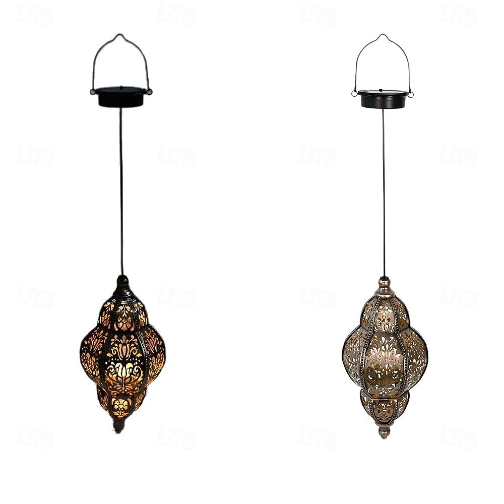 Lanterne suspendue d'extérieur à projection solaire baroque en métal creux, étanche, avec éclairage LED pour jardin, cour, allée, pelouse, terrasse, fête, vacances, ambiance chaleureuse, violet de 2026 ? $23.99 –P9