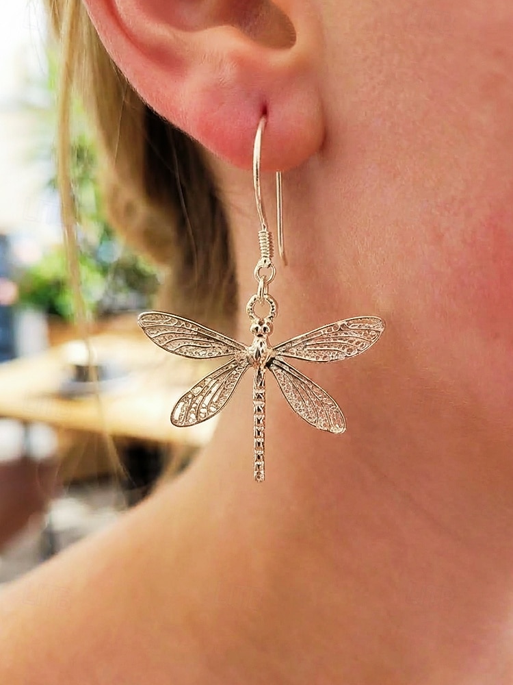 Orecchini pendenti da donna in lega a forma di libellula, stile bohémien, gioielli leggeri ispirati alla natura, perfetti per l'uso quotidiano, i viaggi e le vacanze estive. del 2026 a $7.99 –P2