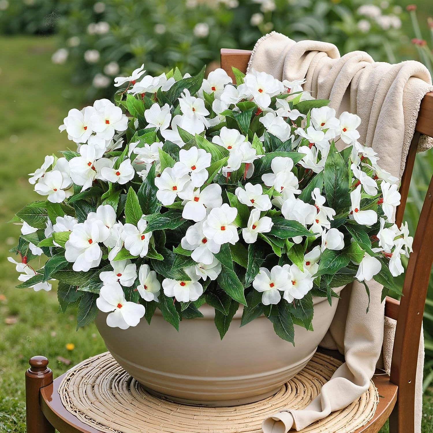 6 ramos de flores artificiales de impatiens para decoración de exteriores, ramo de flores de seda, plantas artificiales resistentes a los rayos UV para primavera y verano, jardín, porche, ventana, 2026 - $31.99 –P8