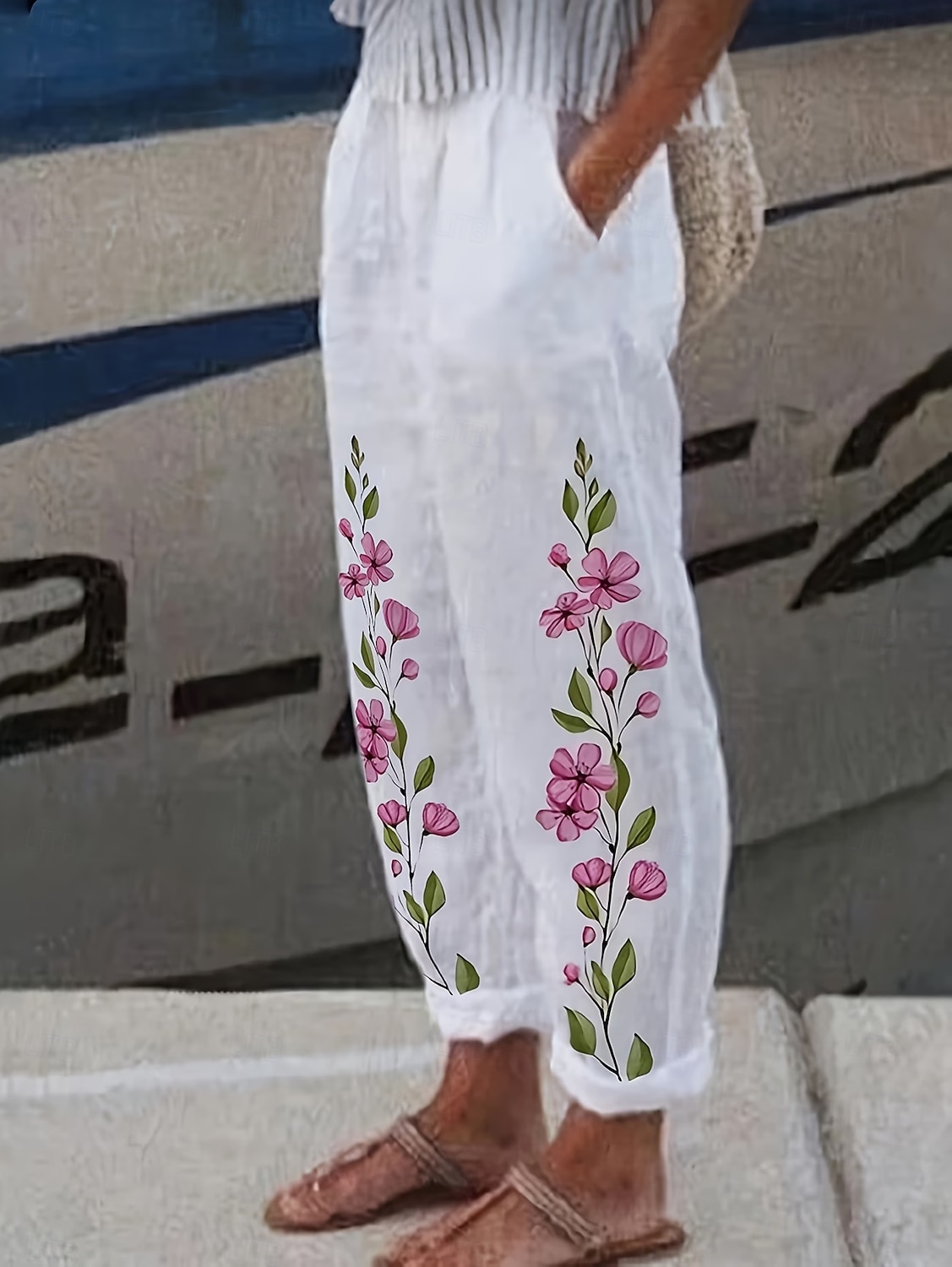Femmes Slacks Pantalon décontracté Droit Vacances Basique Occasionnel Longueur complète Longueur cheville Naturel Fleuri Graphique Avec Poches Impression Conception à cordon élastique Confortable de 2026 ? $44.99 –P3