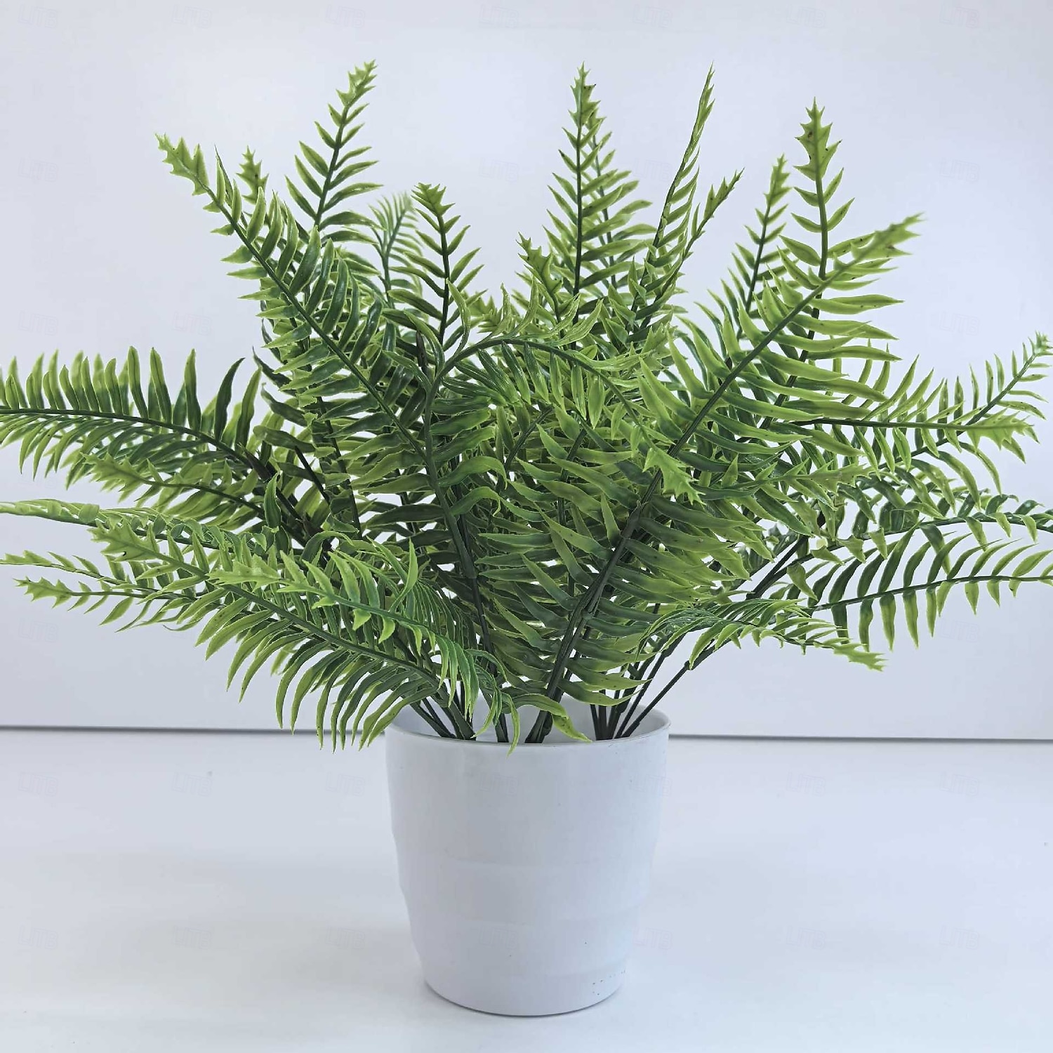 24 szt. sztucznych paproci do użytku na zewnątrz, odporne na promieniowanie UV, sztuczne krzewy paproci do ogrodu wewnętrznego, na werandę &wystrój zieleni na patio 2026 - $31.99 –P9
