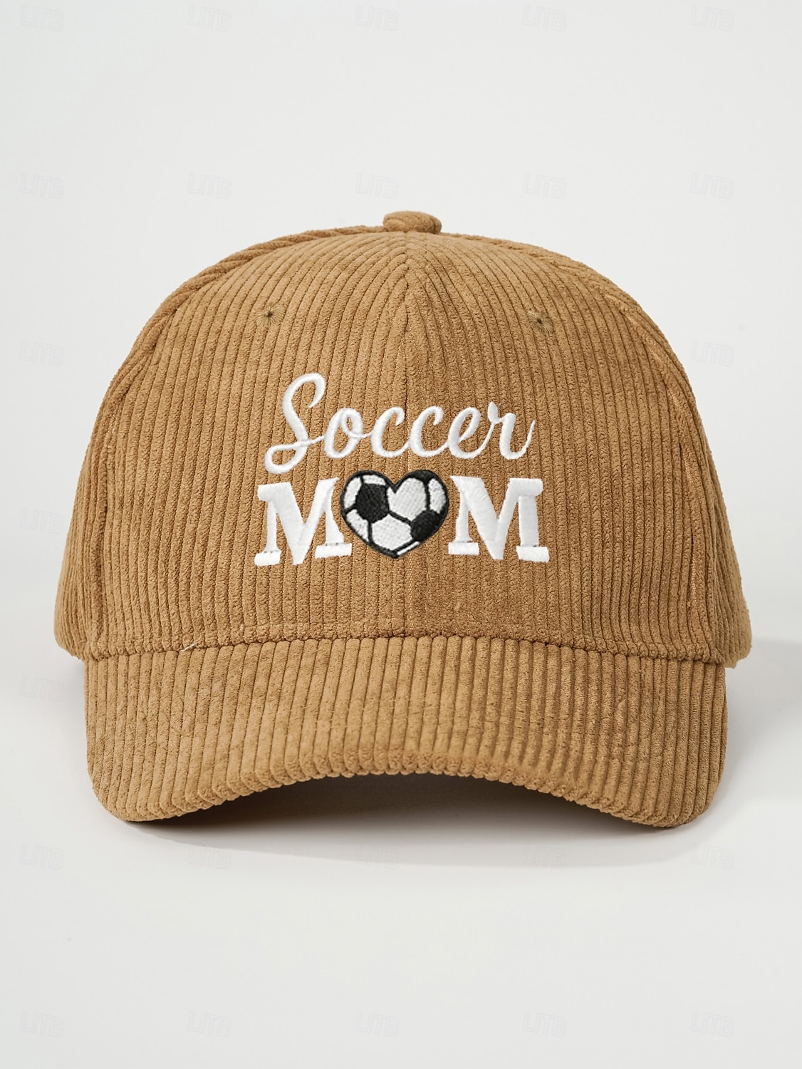 Gorra de béisbol bordada para mamá futbolera: gorra vintage ajustable de pana con forma de corazón para papá con abertura para cola de caballo para partidos de fútbol de verano, gorra deportiva informal para exteriores. 2026 - $19.99 –P9