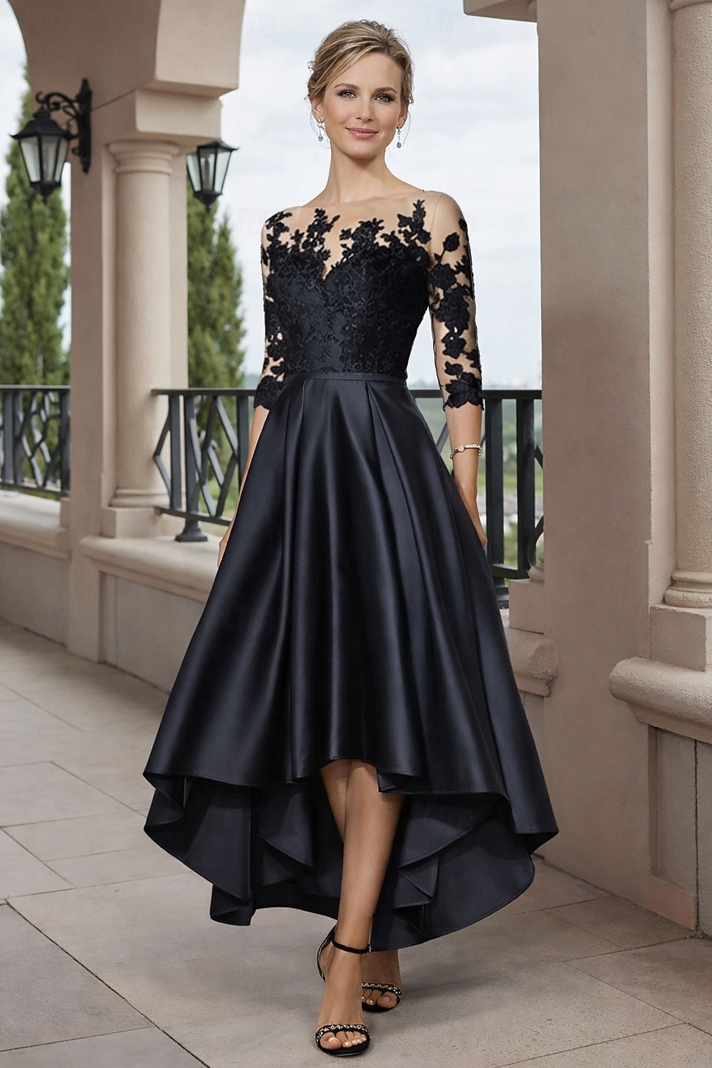 A-linja Epäsymmetrinen Polven yli Juhlamekko Coctail-asu Häävieraspuku Morsiammen äidin asu 3/4 hiha Kauha Tyylikäs Lyhyt ja matala Häävieras Syntymäpäivä Satiini Pitsi kanssa Laskokset Applikaatiot 2026 - $164.99 –P4