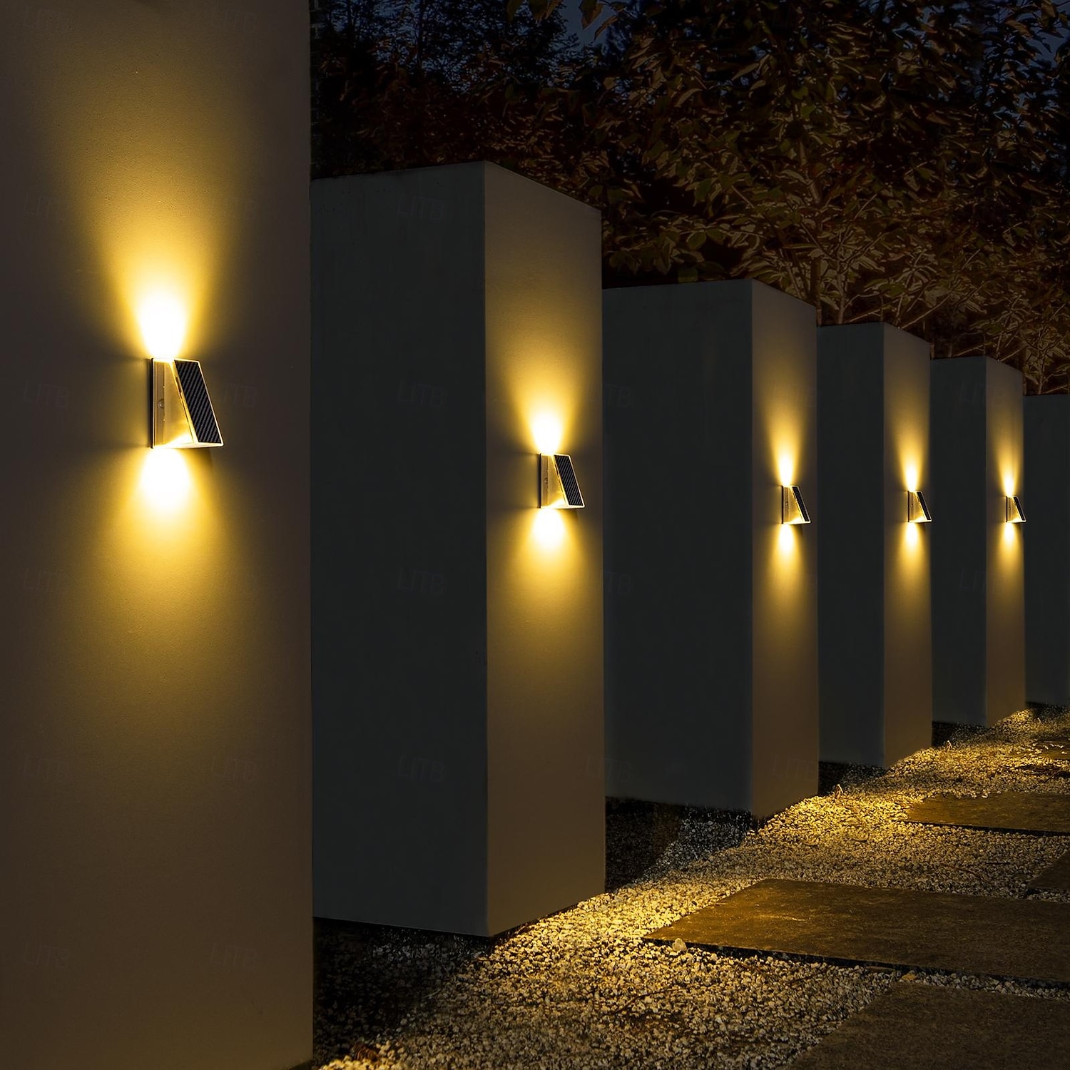 2 db kültéri napelemes fali lámpa, IP65 vízálló, 4 LED gyöngy, dekoratív LED lámpák kertbe, udvarra, kerítésre, lépcsőre, lépcsőfokokra, teraszra, gyepre, ösvényvilágításra 2026 - $32.99 –P2