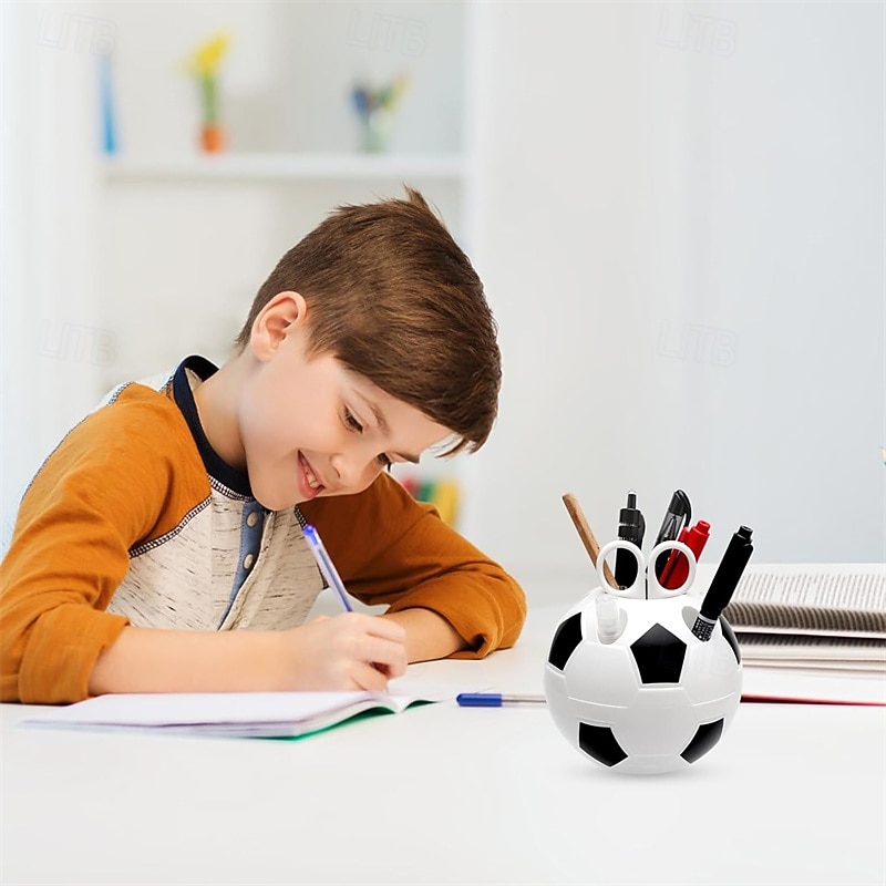 Confezione da 2 portapenne a forma di pallone da calcio - Portapenne a tema Mondiali di calcio 2026 per scrivania, organizer sportivo da scrivania, regalo per bambini tifosi, articoli per ufficio e del 2026 a $14.99 –P4