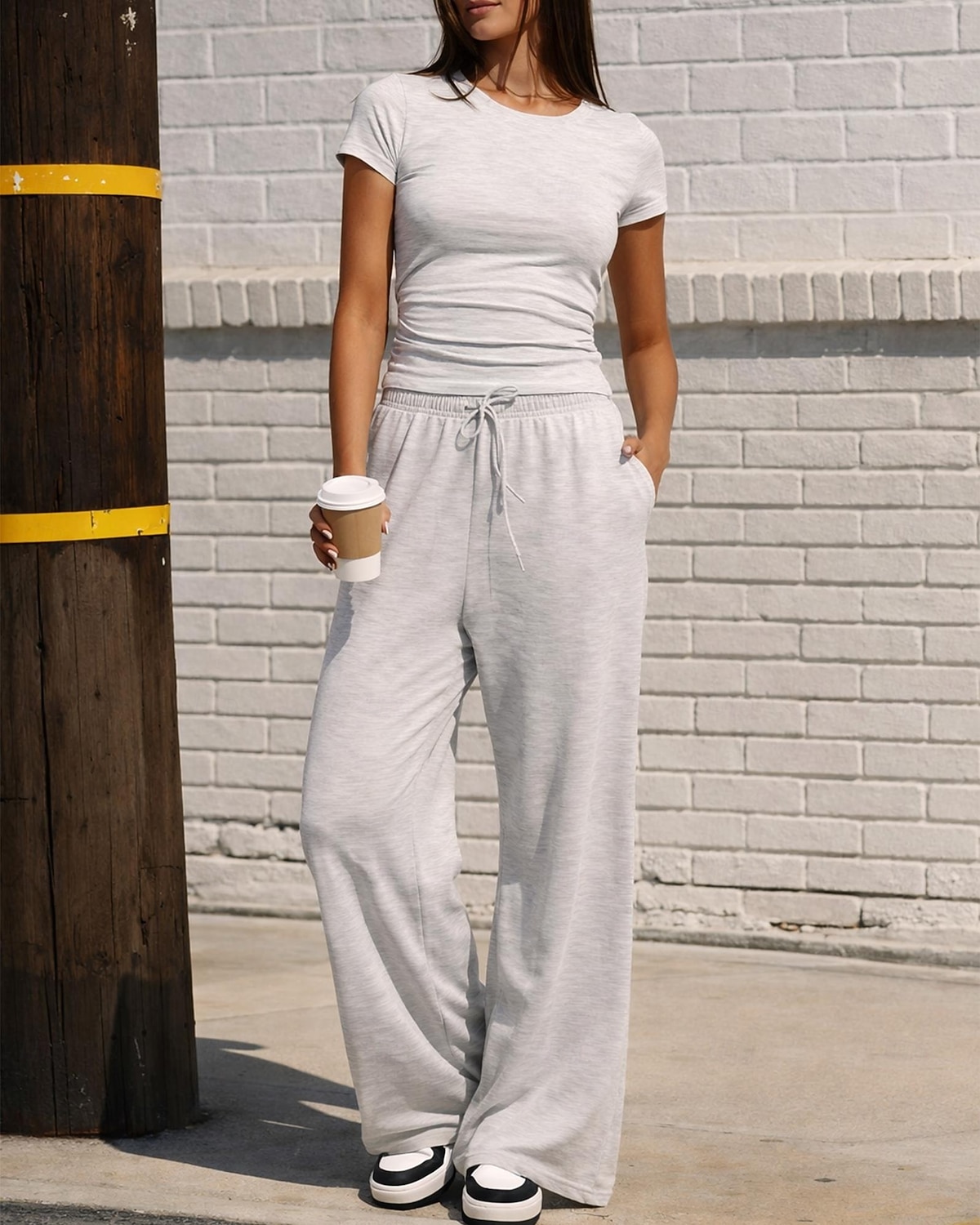 Per donna Set di tute e pullover Tuta da 2 pezzi Abiti da salotto Coulisse con tasca Tinta unita Set di Abbigliamento Sportivo Estate Primavera Grigio scuro Nero Allenamento in Palestra Jogging Corsa del 2026 a $26.99 –P3