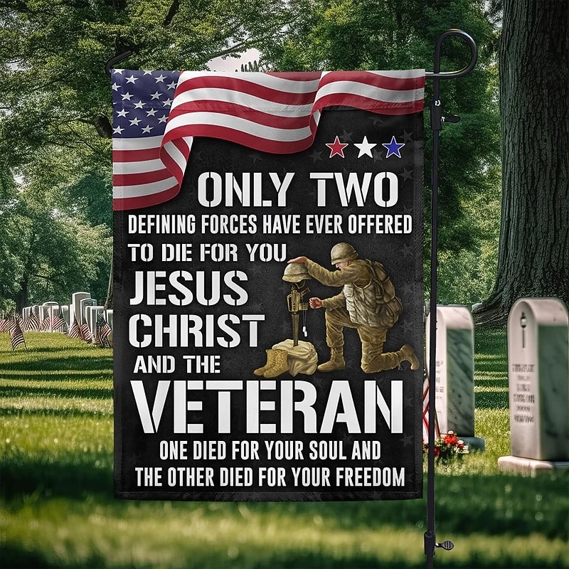 Endast två definierande krafter har någonsin erbjudit sig att dö för dig Jesus Kristus och veteraner. Veteranens dag minnesdag för fallna soldater. U.S. 250-årsjubileum 2026 - $17.99 –P4