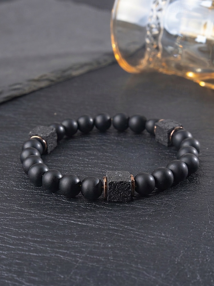 Bracelet pour homme en perles de pierre volcanique, deux styles, perles de lave noire mate, bijou tendance et décontracté, parfait pour le quotidien et les voyages. de 2026 ? $7.99 –P6