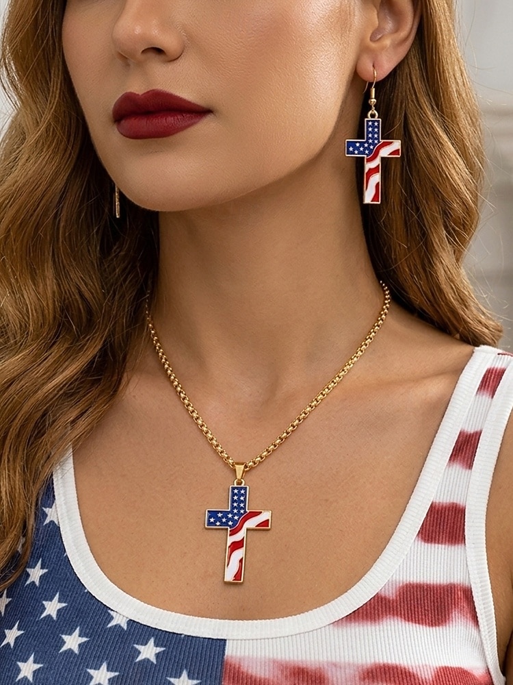 Damesketting en oorbellen met kruisje van legering, gouden en zilveren patriottische sieraden, oorbellen met hanger in de vorm van een Amerikaanse vlag, perfect voor de 250e verjaardag van de VS, Onafhankelijkheidsdag, casual kleding en vakantie. 2026 - $7.99 –P2