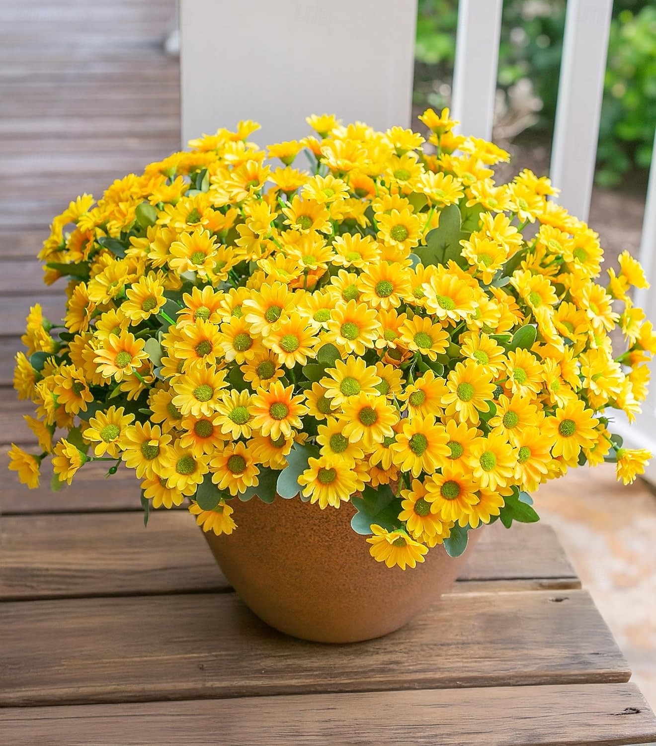 Margaritas artificiales para decoración exterior, 6 ramos de flores artificiales para macetas de exterior, flores de seda resistentes a los rayos UV para la puerta principal, el porche y el patio. 2026 - $29.99 –P1