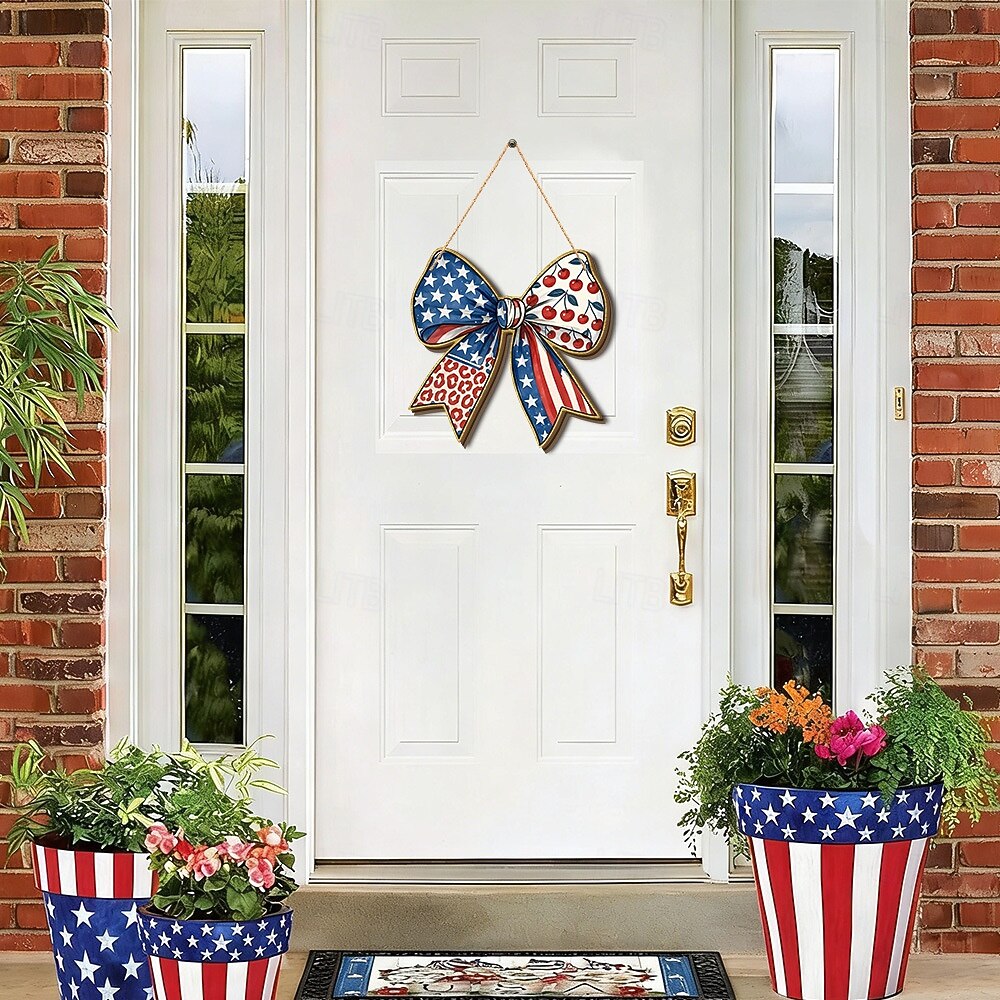 Letrero de madera para puerta conmemorativo del 250.º aniversario de la Independencia de Estados Unidos, estrellas blancas y rojas. &Decoración de la puerta principal con rayas blancas y lazo 2026 - $16.99 –P7
