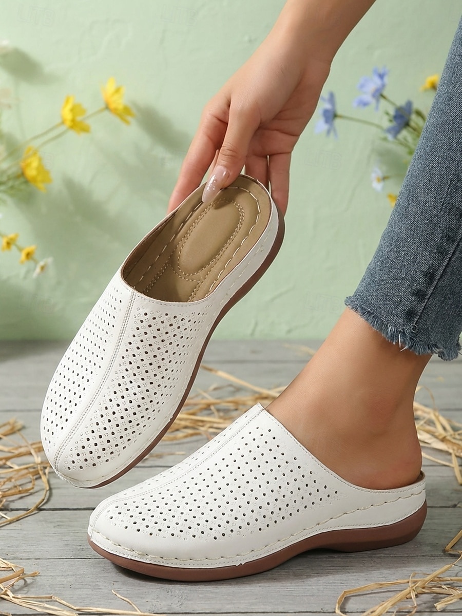 Mules femininas perfuradas, estilo slip-on – sapatos brancos em couro sintético com salto confortável para uso diário, passeios casuais e um estilo descontraído de verão. de 2026 por $19.99 –P3