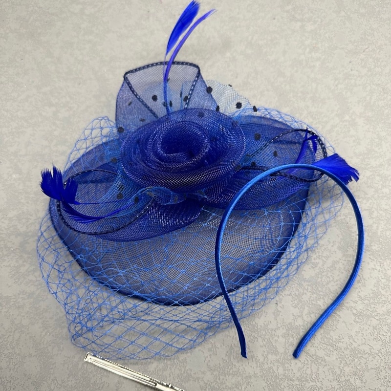 fascinators polyester Bryllup Bursdag Elegant Årgang søt stil Med Fjær Tyll Hodeplagg Hodeplagg 2026 - $17.49 –P3