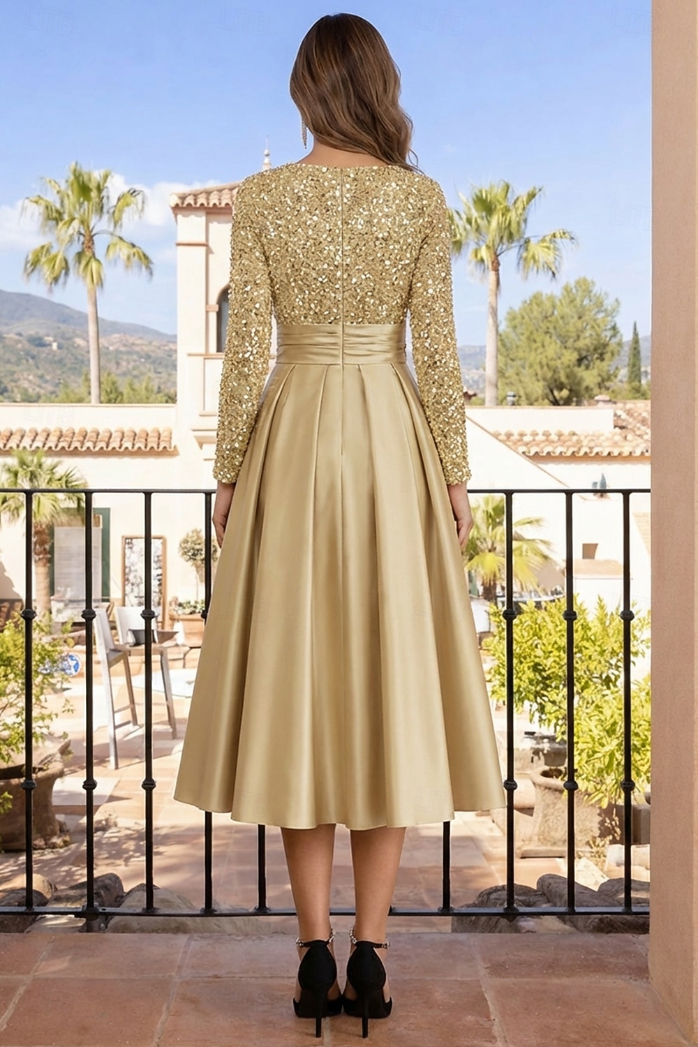 Linea ad A Lunghezza Tè Abiti da Cocktail Abiti da festa Elegante Brillanti Manica Lunga Girocollo Natale Ospite di nozze Raso Velluto con Pieghe Paillettes del 2026 a $126.99 –P2