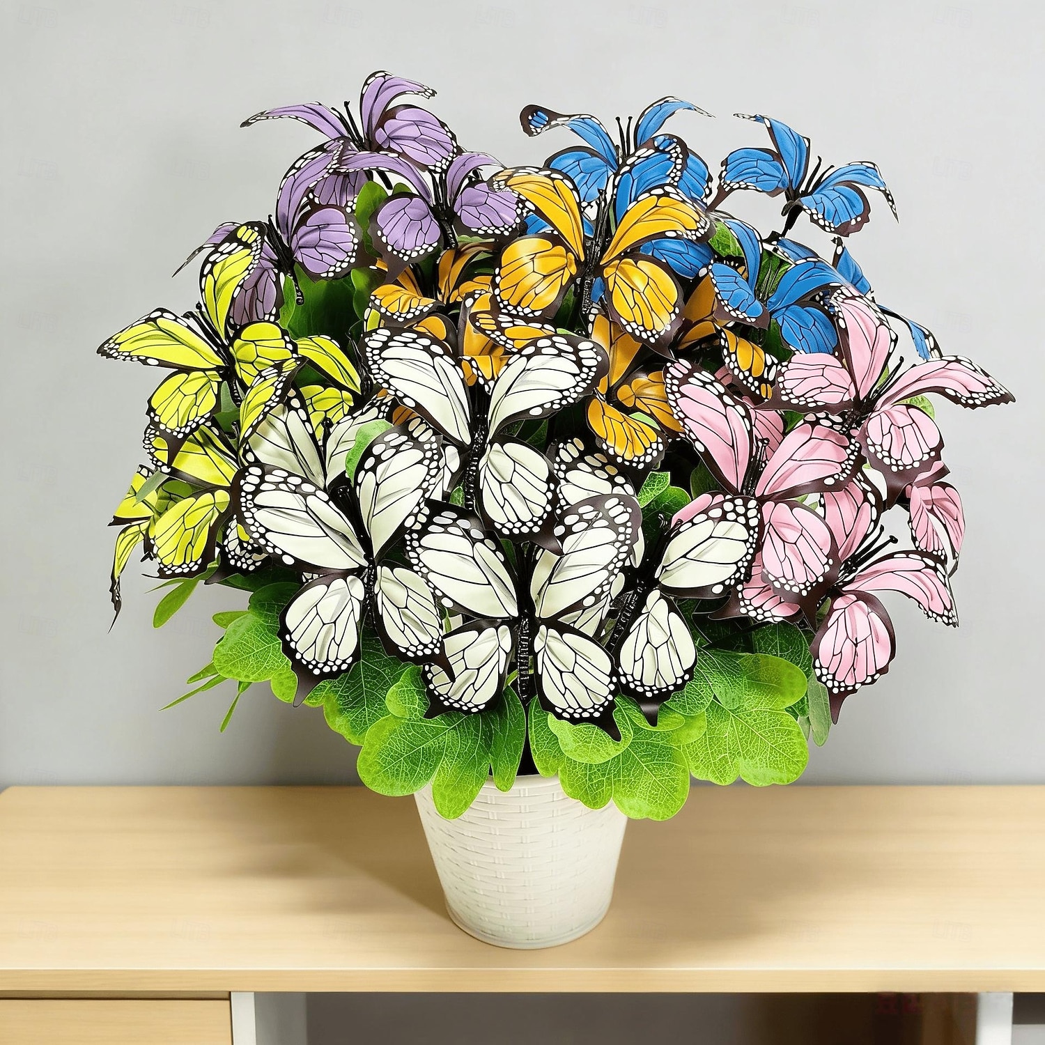 6 svazků motýlích květin s různými barvami, venkovní simulace plastových dekorativních květin, limitovaná edice motýlích kyticí pro domov, hotel, kancelář, svatbu, večírek, zahradu, verandu, chatu, 2026 - $16.99 –P3
