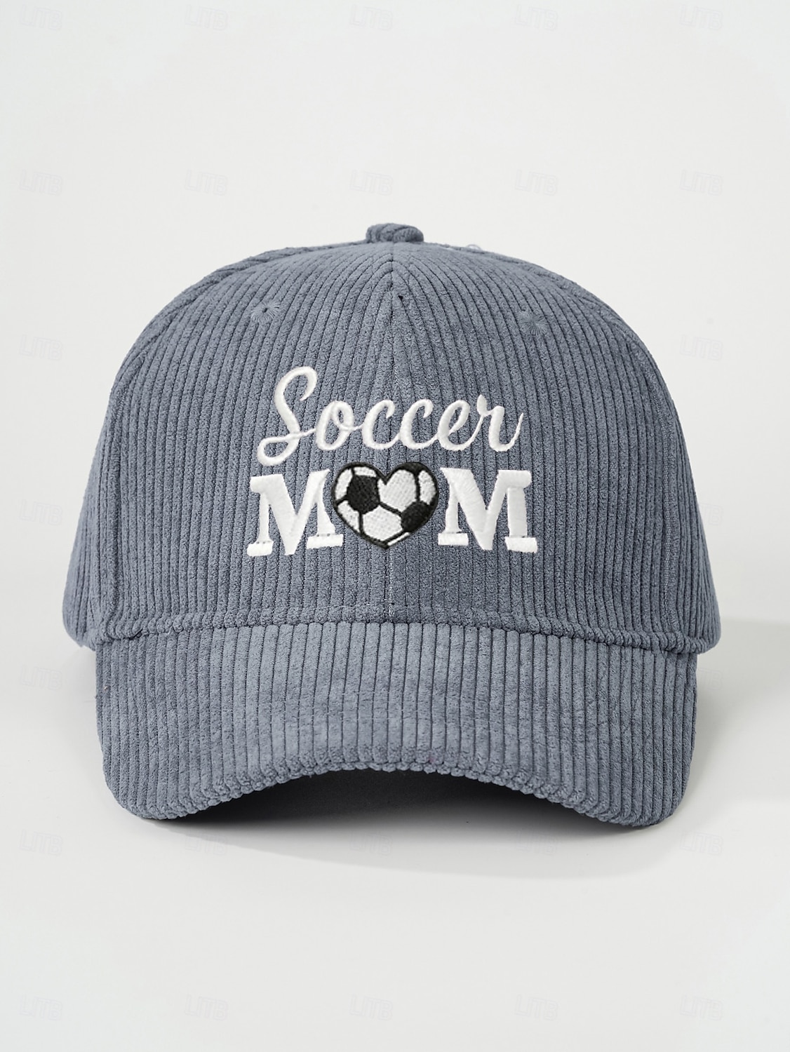 Gorra de béisbol bordada para mamá futbolera: gorra vintage ajustable de pana con forma de corazón para papá con abertura para cola de caballo para partidos de fútbol de verano, gorra deportiva informal para exteriores. 2026 - $19.99 –P6