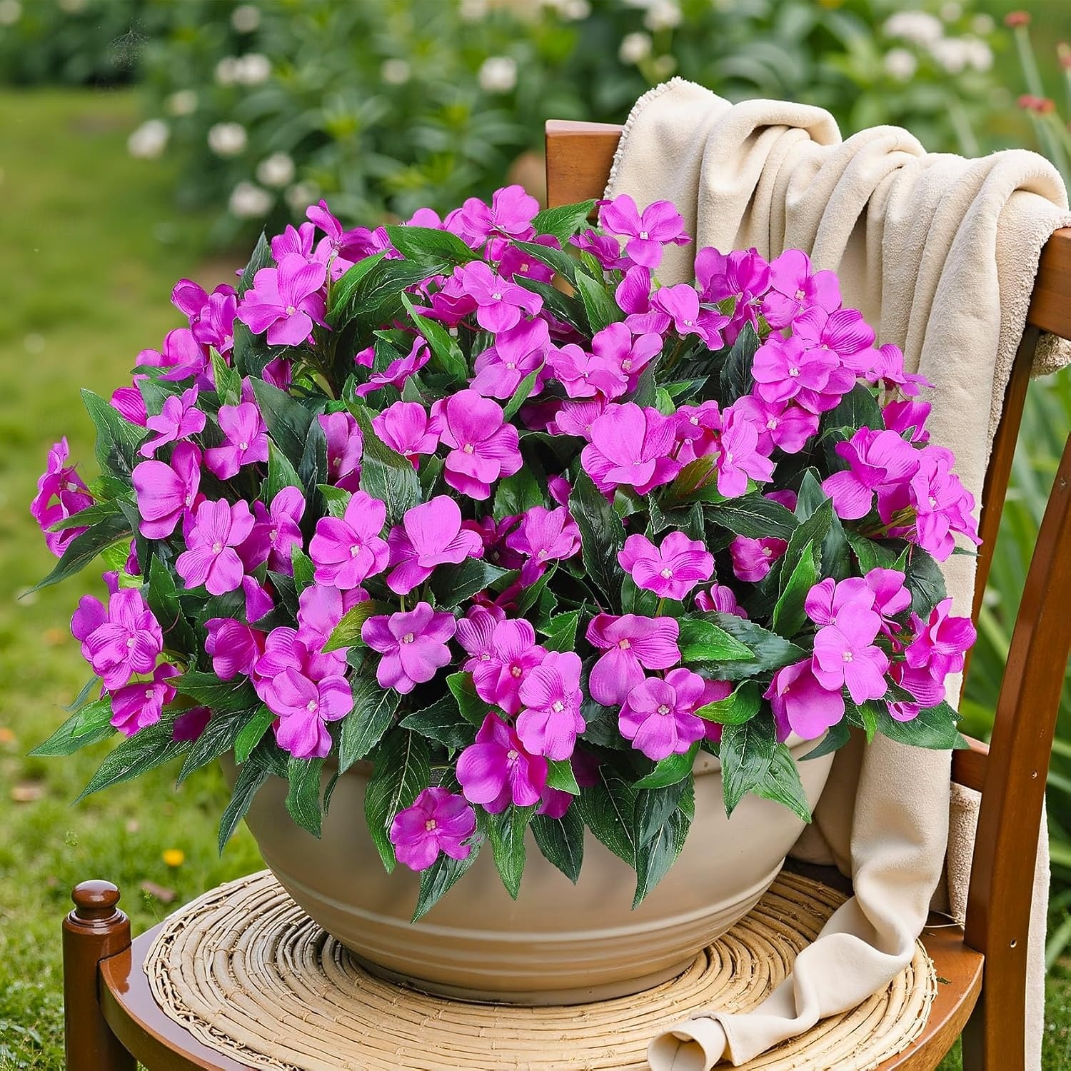 6 ramos de flores artificiales de impatiens para decoración de exteriores, ramo de flores de seda, plantas artificiales resistentes a los rayos UV para primavera y verano, jardín, porche, ventana, 2026 - $31.99 –P7