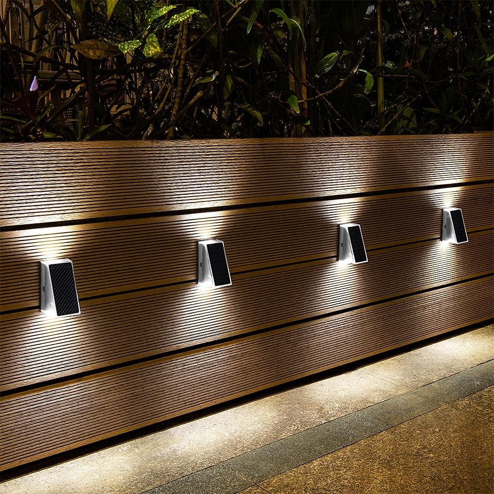 2 db kültéri napelemes fali lámpa, IP65 vízálló, 4 LED gyöngy, dekoratív LED lámpák kertbe, udvarra, kerítésre, lépcsőre, lépcsőfokokra, teraszra, gyepre, ösvényvilágításra 2026 - $32.99 –P11