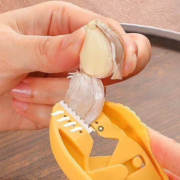 Pelapatate per aglio, strumento manuale multifunzionale a doppia estremità per pelare l'aglio, facile e veloce da usare in cucina, lavabile in lavastoviglie, non irrita le mani, design ergonomico. del 2026 a $9.99 –P3