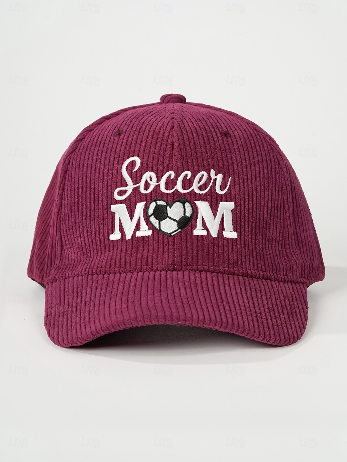 Gorra de béisbol bordada para mamá futbolera: gorra vintage ajustable de pana con forma de corazón para papá con abertura para cola de caballo para partidos de fútbol de verano, gorra deportiva informal para exteriores. 2026 - $19.99 –P7
