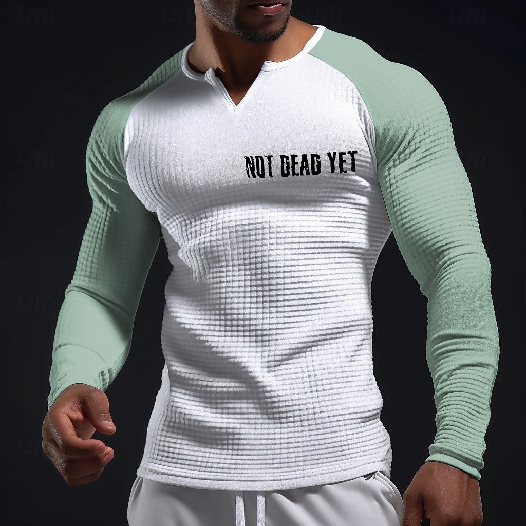 T-shirt henley raglan à manches longues pour homme, style sportif et motivant, avec slogan « Not Dead Yet » (pas encore mort), coupe ajustée, en maille gaufrée texturée, idéal pour la salle de sport, de 2026 ? $23.99 –P2