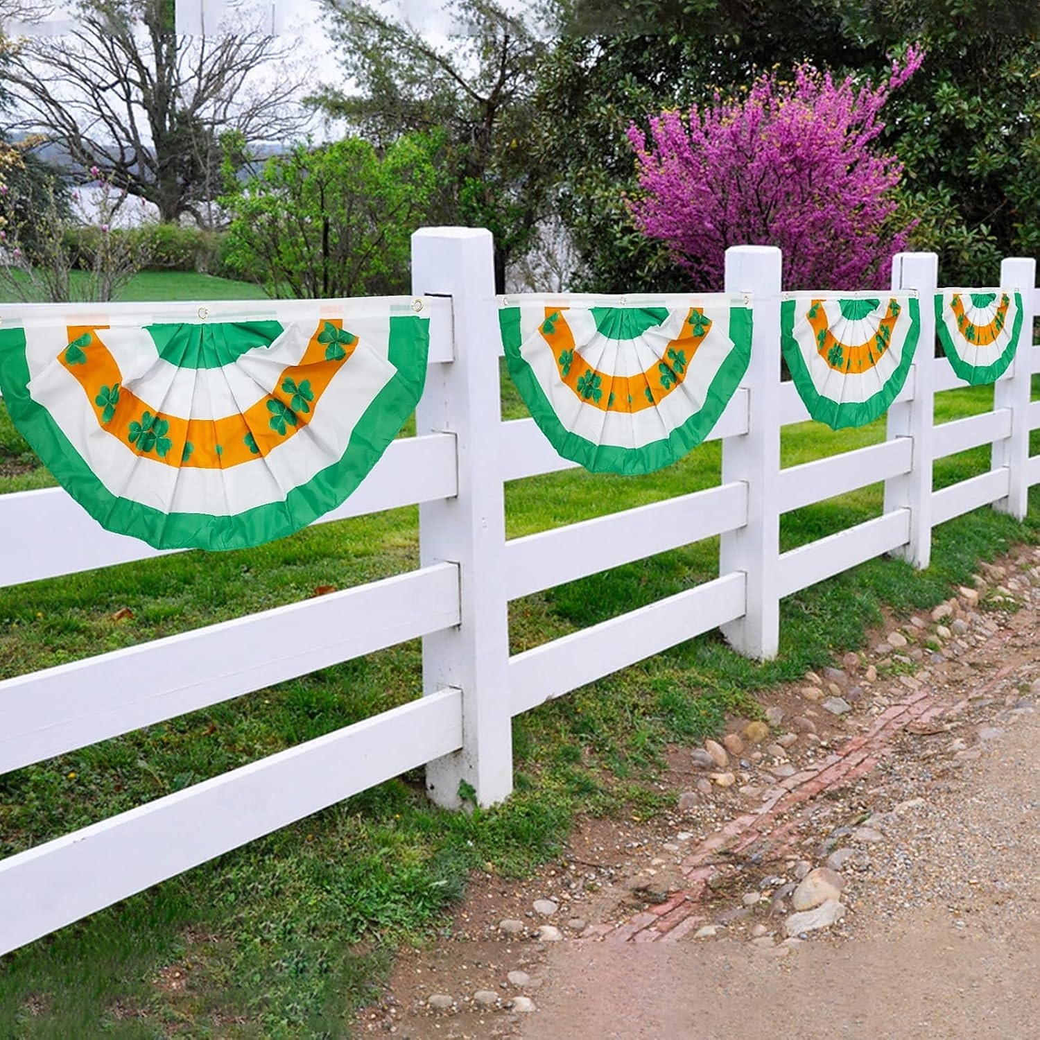 St Patrick's Day Fan Flag, Shamrock Design, Festival Half-Round Banner, Irish Party Decor, Green Clover Flag for St. Patrick's Day Celebration. 2026 - $7.99 –P1