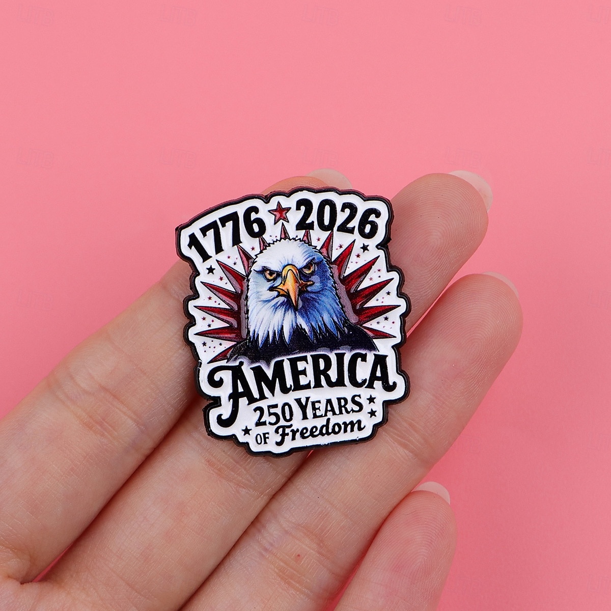 Conjunto de 8 pins de esmalte comemorativos do 250º aniversário dos EUA, com emblemas patrióticos de metal, incluindo a bandeira dos EUA em estilo cartoon e a Estátua da Liberdade. &Águia-careca, de 2026 por $25.99 –P6