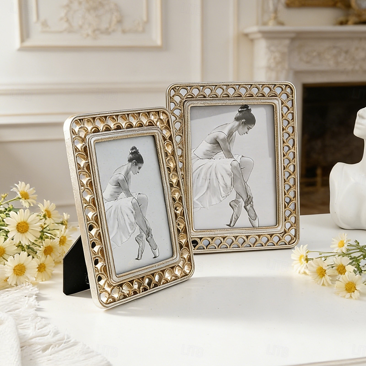 Modern Minimalist Resin Photo Frame, 3D Fish Scale Pattern Decorative Picture Frame with Hollow Design, Tabletop Home Decor Frame for Family Photos, Bedroom Desk Shelf Display Decoration 2026 - $19.99 –P1