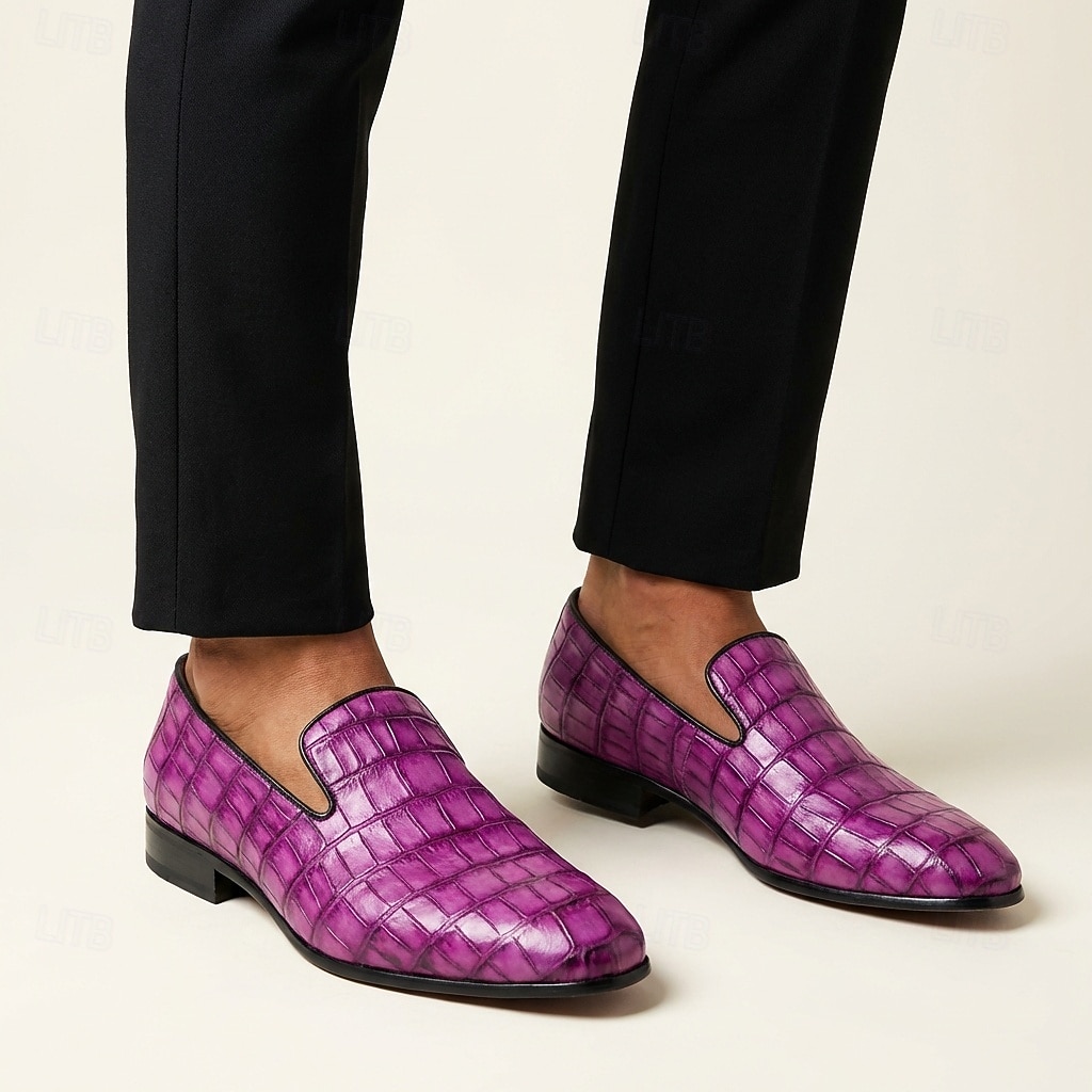 Mocassini da uomo viola con stampa coccodrillo, scarpe eleganti slip-on, calzature audaci e di tendenza per uomini alla moda, ideali per matrimoni, feste, banchetti, balli di fine anno e serate fuori. del 2026 a $54.99 –P3