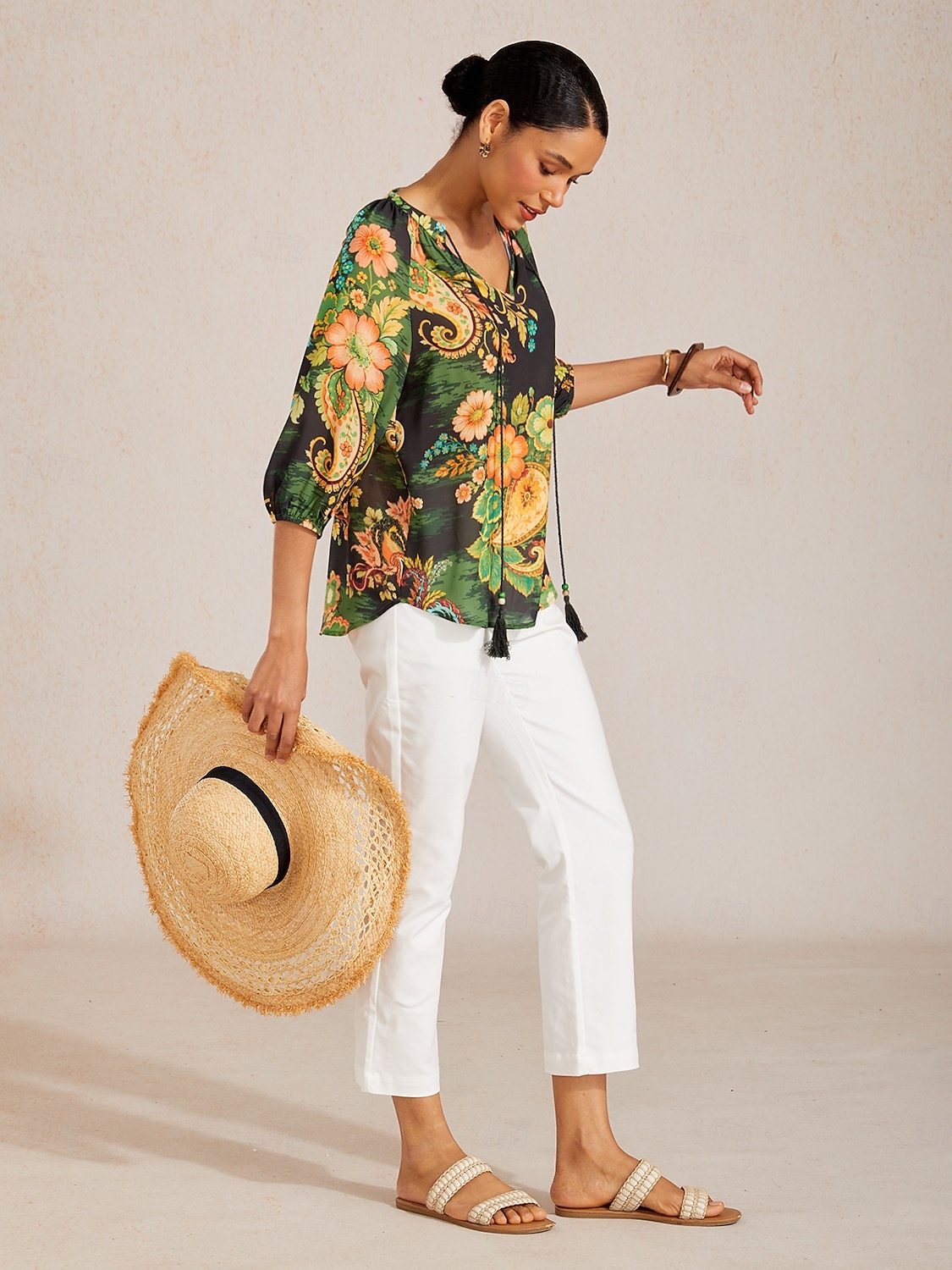 Top de gasa fluida con mangas raglán y estampado paisley. 2026 - $67.99 –P5