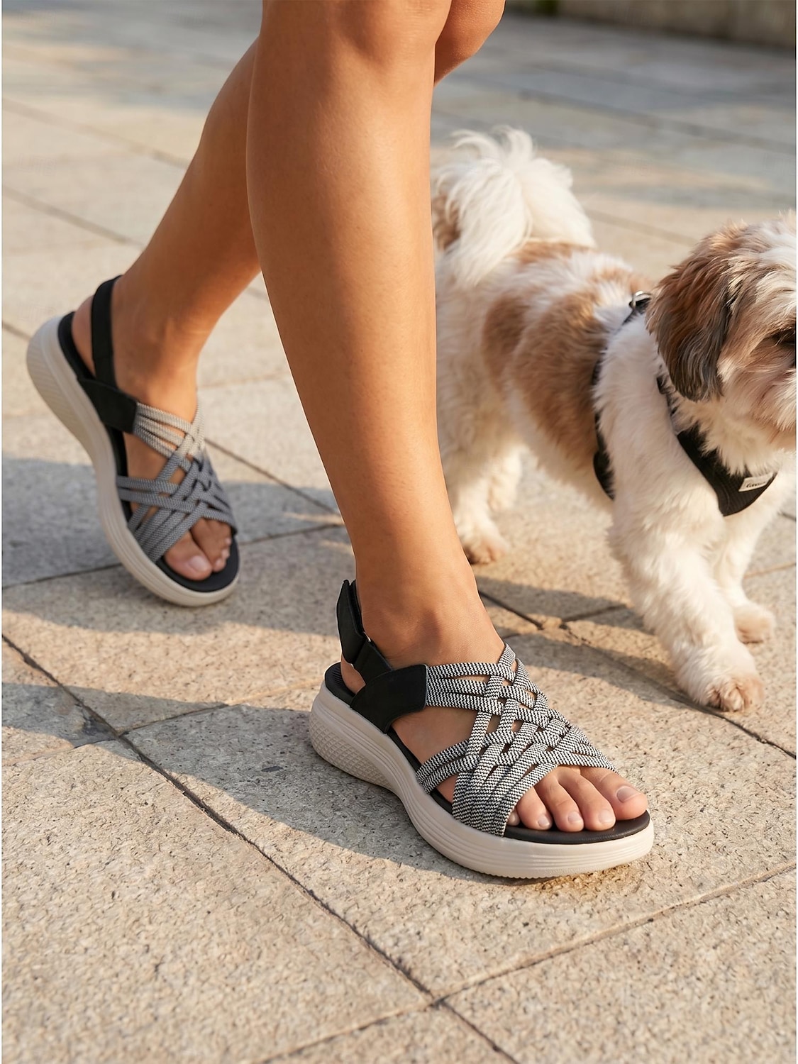 Sandales noires sportives pour femmes avec soutien de la voûte plantaire – sandales à bride arrière élastique tissée, chaussures légères, respirantes et rembourrées pour un confort optimal toute la de 2026 ? $34.99 –P2