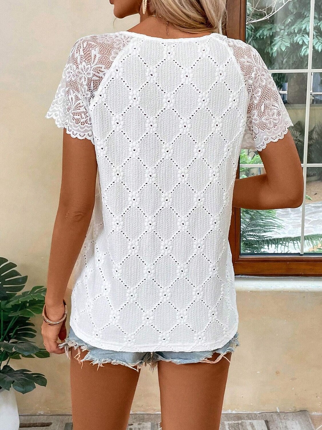 Damen T Shirt T-Shirt Spitze Patchwork Einfach Mode Stilvoll Klassisch Kurzarm V Ausschnitt Normale Oberteile Täglich Ausgehen Wochenende Weiß Sommer Frühling 2026 - $21.99 –P3