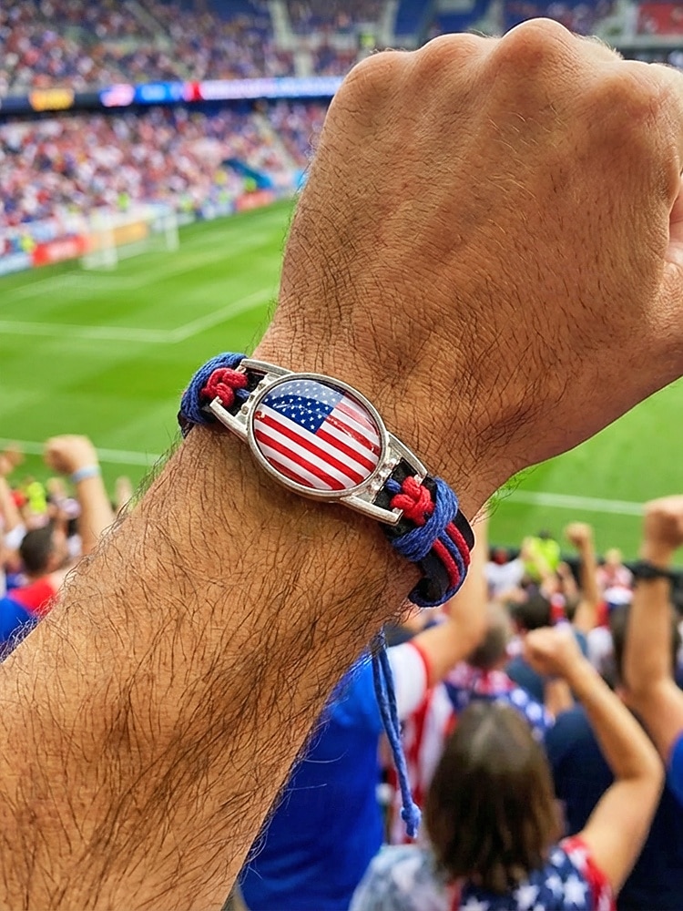Pulsera de hombre de piel sintética y acrílico con la bandera nacional, pulsera multinacional para aficionados al fútbol, para el día del partido, para animar en el estadio, para ropa deportiva informal y para el día a día. 2026 - $7.99 –P1