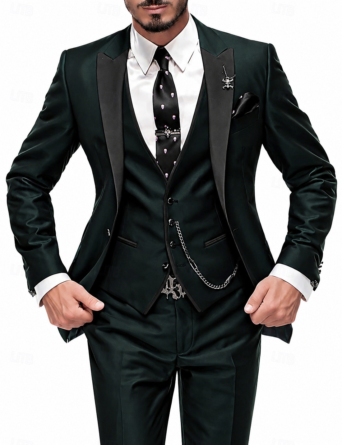Dreiteiliger Herren-Smoking in Burgunderrot, Slim Fit – ideal für Hochzeiten, Abschlussbälle und Dinnerpartys. Bestehend aus einem einreihigen Blazer mit Schalkragen, Weste und Hose. Erhältlich in Schwarz, Blau und Grün. 2026 - $129.99 –P8