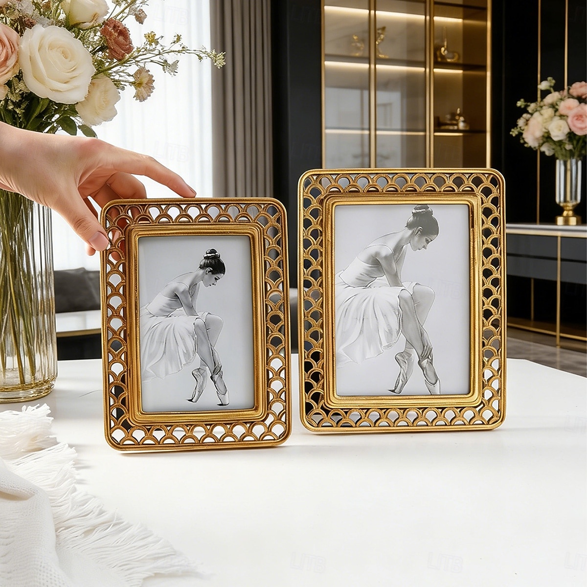 Modern Minimalist Resin Photo Frame, 3D Fish Scale Pattern Decorative Picture Frame with Hollow Design, Tabletop Home Decor Frame for Family Photos, Bedroom Desk Shelf Display Decoration 2026 - $19.99 –P10
