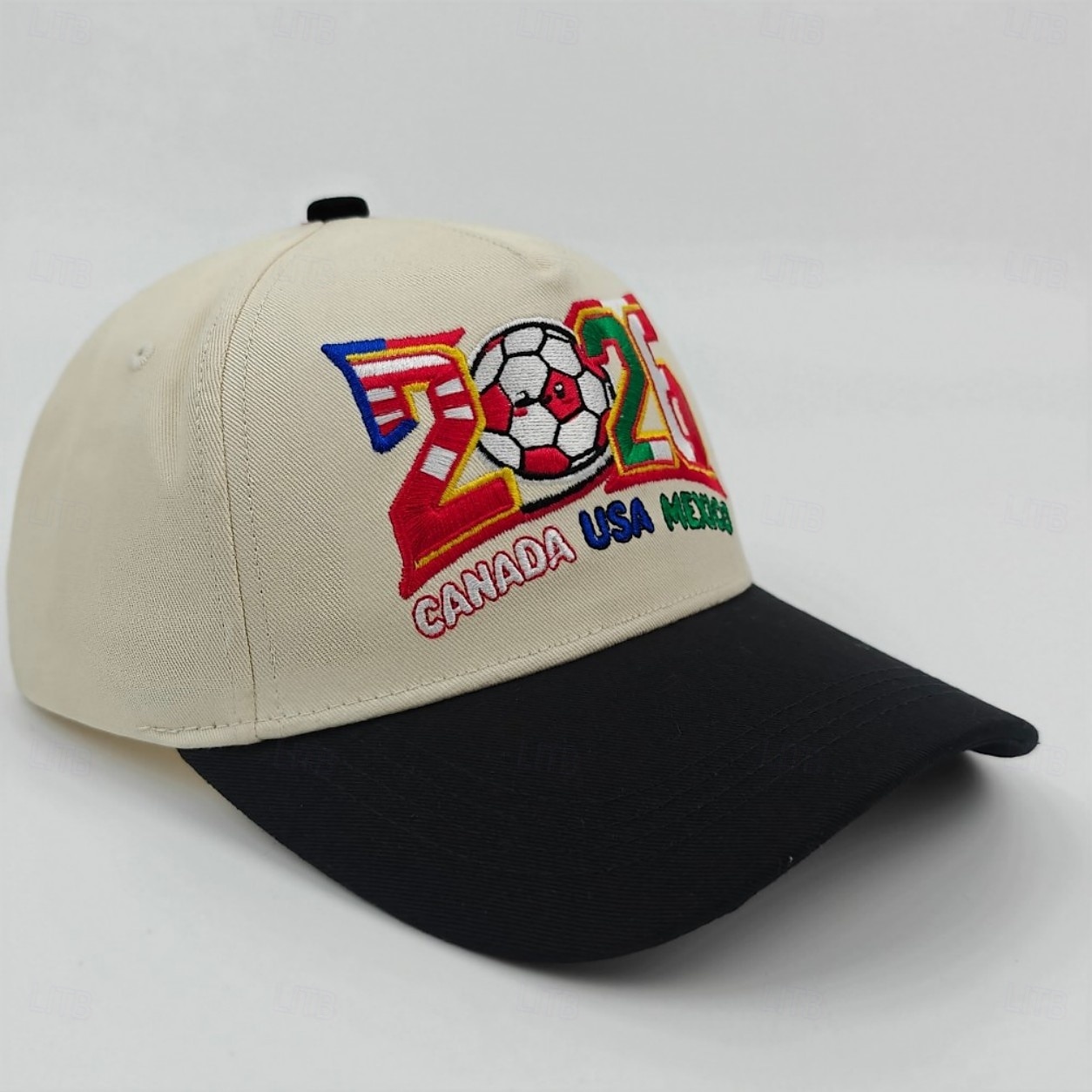 WK voetbal 2026 pet met geborduurd logo van de VS, Canada en Mexico, verstelbare unisex voetbalfanpet voor buiten, wedstrijddagen, feestjes en als cadeau. 2026 - $19.99 –P10