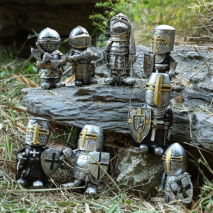 Lot de 8 nains de jardin chevaliers décoratifs, sculptures médiévales amusantes, statues de gardes militaires, décoration extérieure pour jardin ou pelouse, en résine, cadeau pour la fête des pères de 2026 ? $36.99 –P6