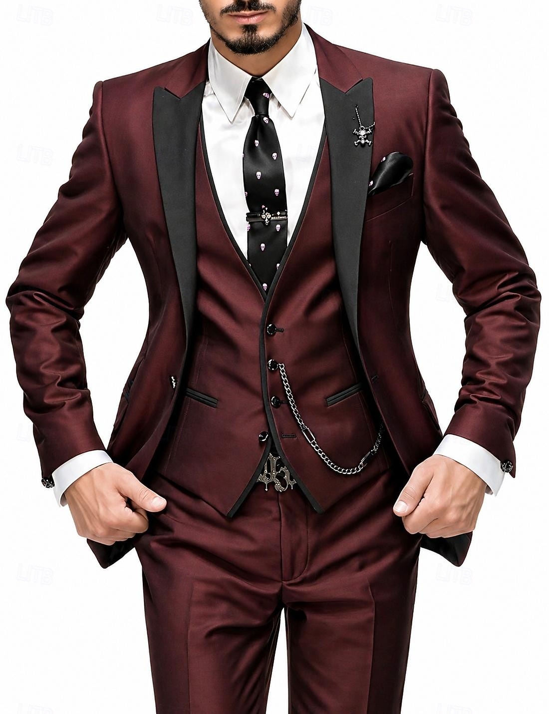 Dreiteiliger Herren-Smoking in Burgunderrot, Slim Fit – ideal für Hochzeiten, Abschlussbälle und Dinnerpartys. Bestehend aus einem einreihigen Blazer mit Schalkragen, Weste und Hose. Erhältlich in Schwarz, Blau und Grün. 2026 - $129.99 –P6