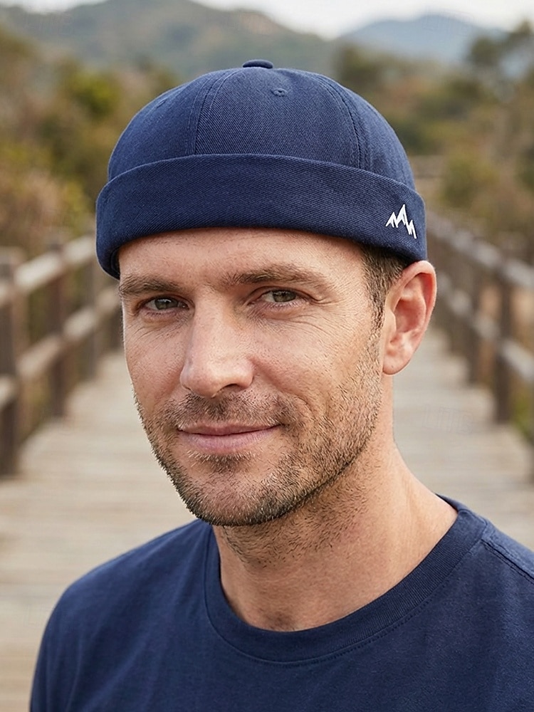 2026年 メンズポリエステル製ドッカーハット。つばのない調節可能なキャップで、山のモチーフが刺繍されています。複数のカラー展開で、旅行、アウトドアスポーツ、普段着、バケーションスタイルに最適です。  コレクション – $14.99 –P4