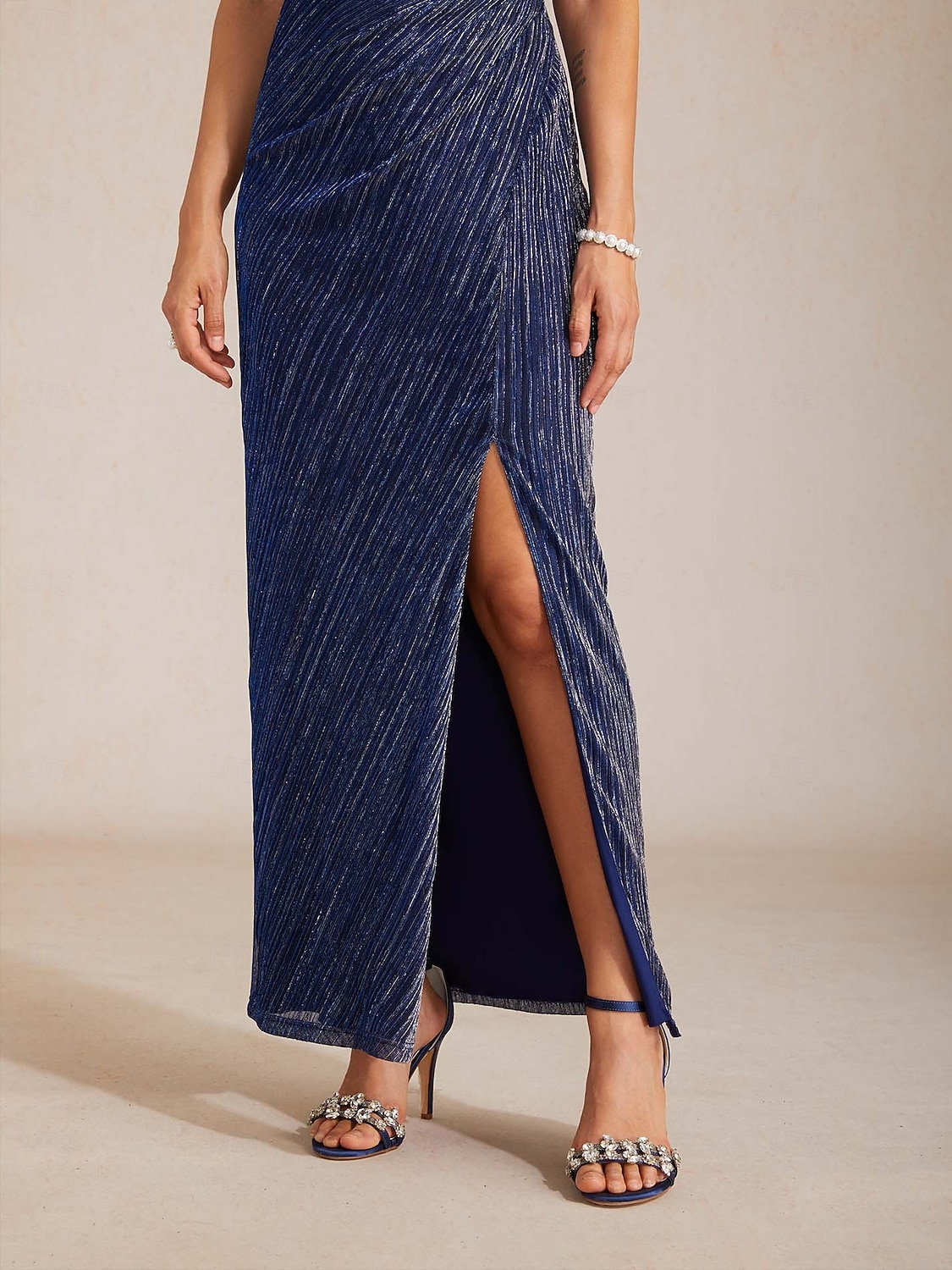 Dam Maxiklänning Sheath Dress Wrapklänning Elegant Kvällsfest Bröllopsgäst Plisserad Metallisk Normal Ensfärgat Ärmlös V-hals Marinblå 2026 - E£7572.06 –P6