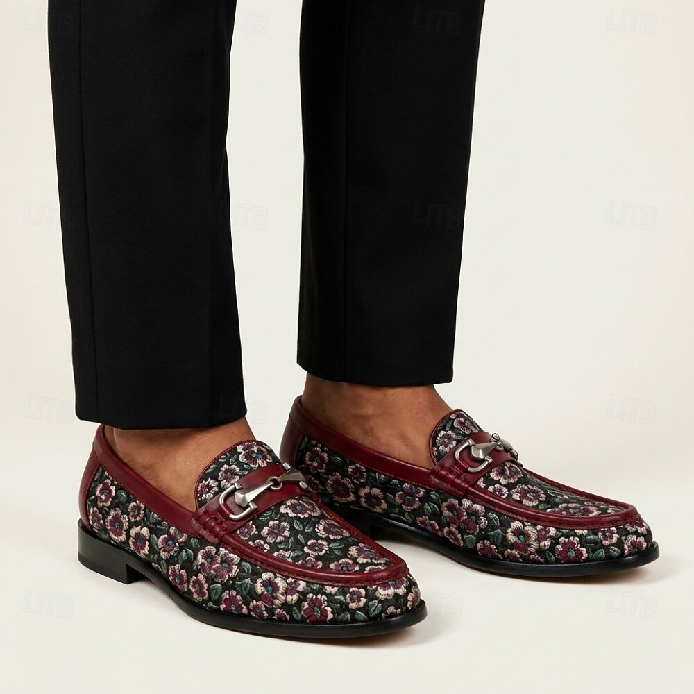 Herrloafers i vinröda blommiga jacquardmönster med slip-on-detaljer, eleganta statement-skor för bröllopsgäster, banketter, fester, mottagningar och kvällsevenemang 2026 - $109.99 –P2