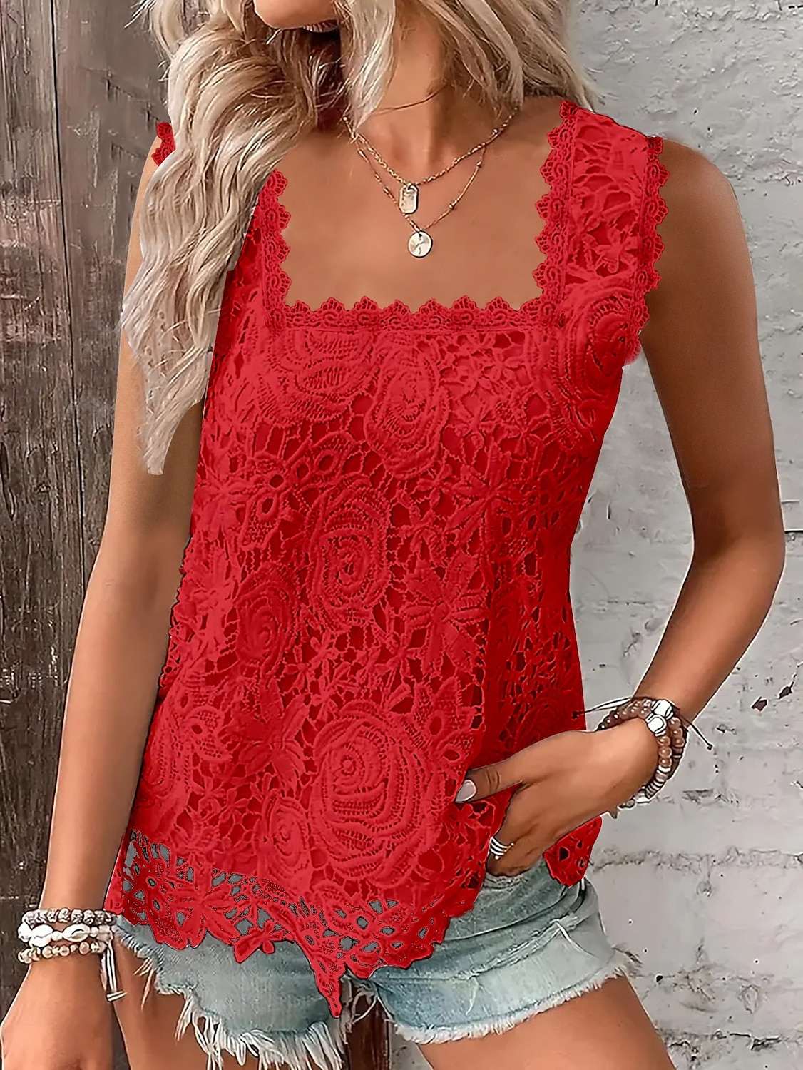 Dame Blonde topper Blonde Lapper عادي Elegant Mote Stilfull Ermeløs Firkantet hals Vanlige topper Daglig Ut på byen Helg Blå Svart Hvit Rosa Rød Sommer Vår 2026 - $21.99 –P5