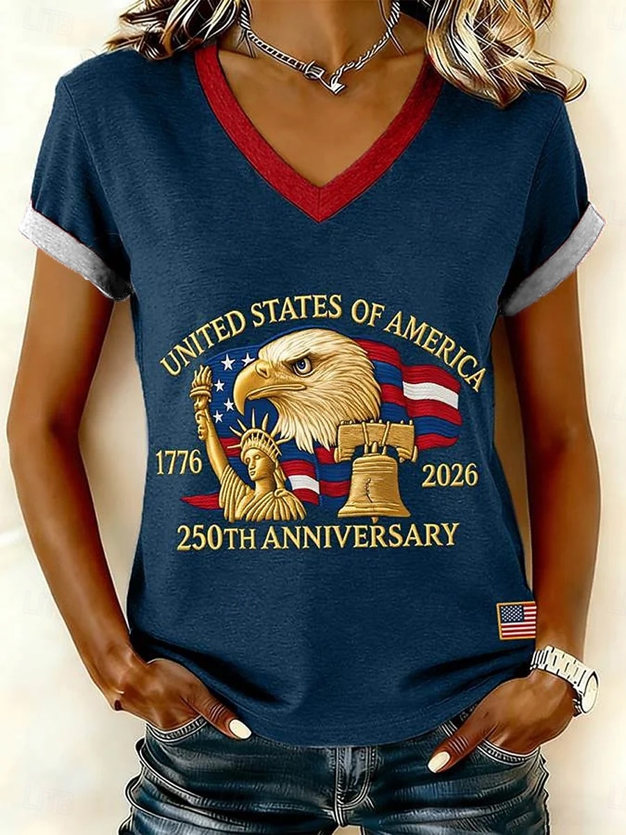 Giorno dell'Indipendenza Americana Per donna Maglietta Stampato Grafico Lettera Bandiera Americana Elegante Classico Casual Manica Corta Scollo a V Top Regolari Casuale Quotidiano Nero Blu marino del 2026 a $22.99 –P2