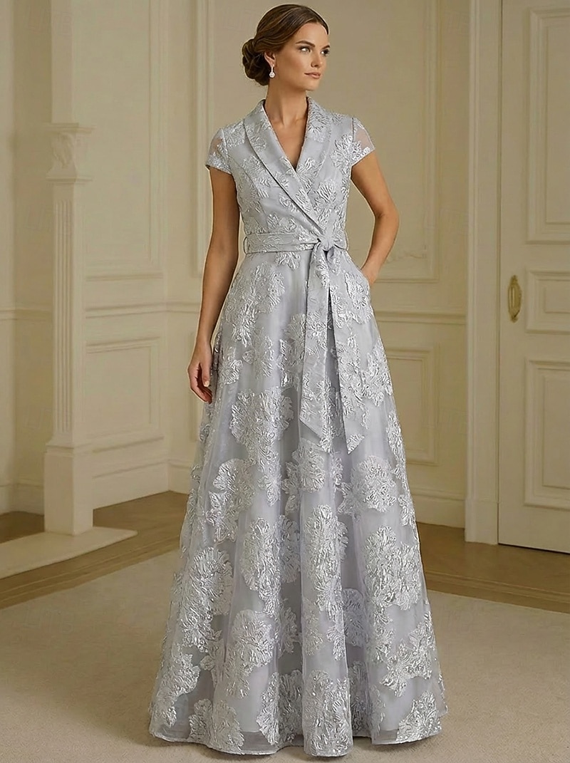 Linea ad A Abito Lunghezza al pavimento Abito da Cocktail Abito da cerimonia per signora Manica Corta Scollo a V Bavero Elegante Vintage Semplice Formale Ospite di nozze Derby del Kentucky Organza del 2026 a $182.99 –P1