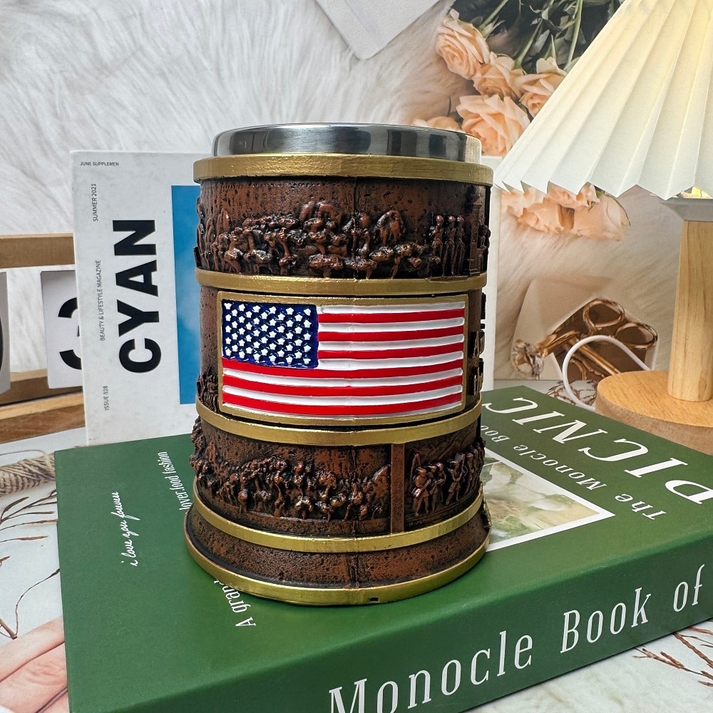 USA 250. évfordulójára készült, kézzel készített, gyantából készült, hazafias korsó Szabadságszobor-alakú füllel, 300ml/10oz, gyűjtői darab, USA 1776–2026 emlékpohár hazafias ajándékokhoz 2026 - $25.99 –P7