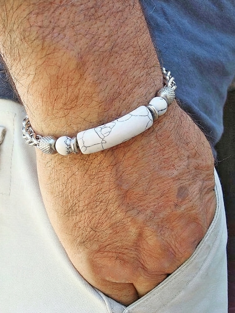 Bracelet bohème pour homme en acier titane et pierres naturelles, bracelet à maillons multicolores idéal pour les vacances à la plage, les tenues d'été décontractées et le quotidien. de 2026 ? $11.99 –P4