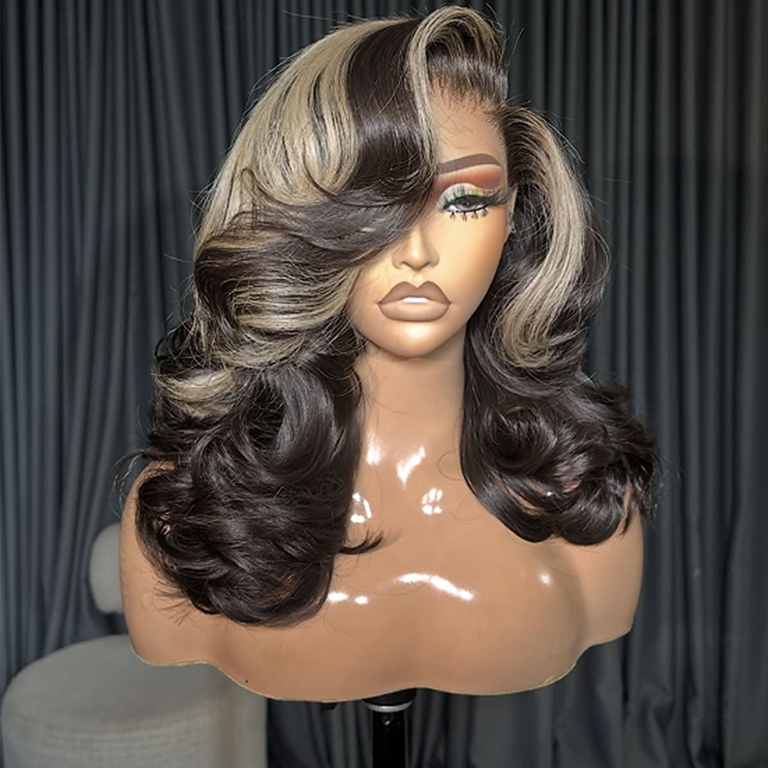 Human Hair 5x5 Closure 13x4 Lace Front Wig Side Part Brazilian Hair Wavy Blonde Dark Brown Wig 150% 180% Density with Baby Hair Ombre Hair Highlighted / Balayage Hair Natural Hairline 100% Virgin For 2026 - $391.29 –P3