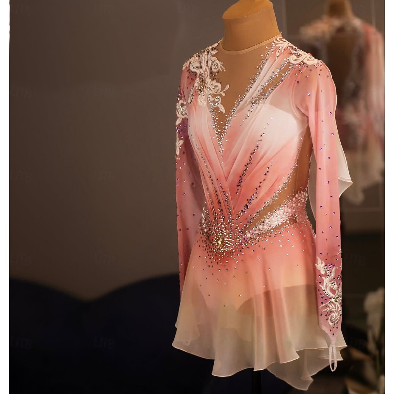 Figure Skating Dress Women's Ice Skating Dress Pink Patchwork Thumbhole Stretchy Training Competition Skating Wear Classic Crystal / Rhinestone Long Sleeve Ice Skating Figure Skating 2026 - $592.09 –P2