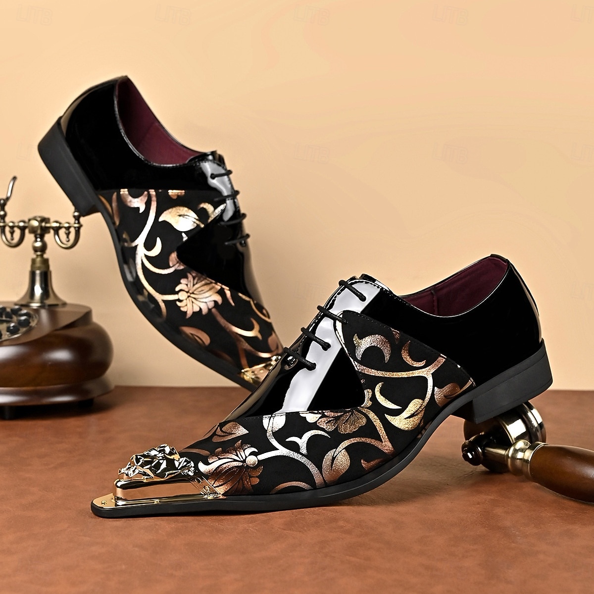 Ανδρικά μαύρα φλοράλ παπούτσια με μυτερή μύτη και μεταλλικό καπάκι στην μύτη, μοντέρνα επίσημα παπούτσια με κορδόνια για κομψούς άνδρες, ιδανικά για γάμους, πάρτι, δεξιώσεις και θεατρικές παραστάσεις. 2026 - $54.99 –P4